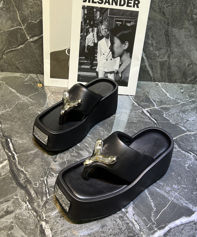 2025 New Fashion Versatile Black Platform Flip Flops