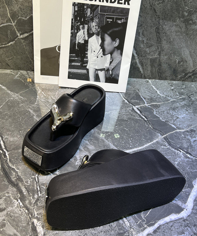 2025 New Fashion Versatile Black Platform Flip Flops