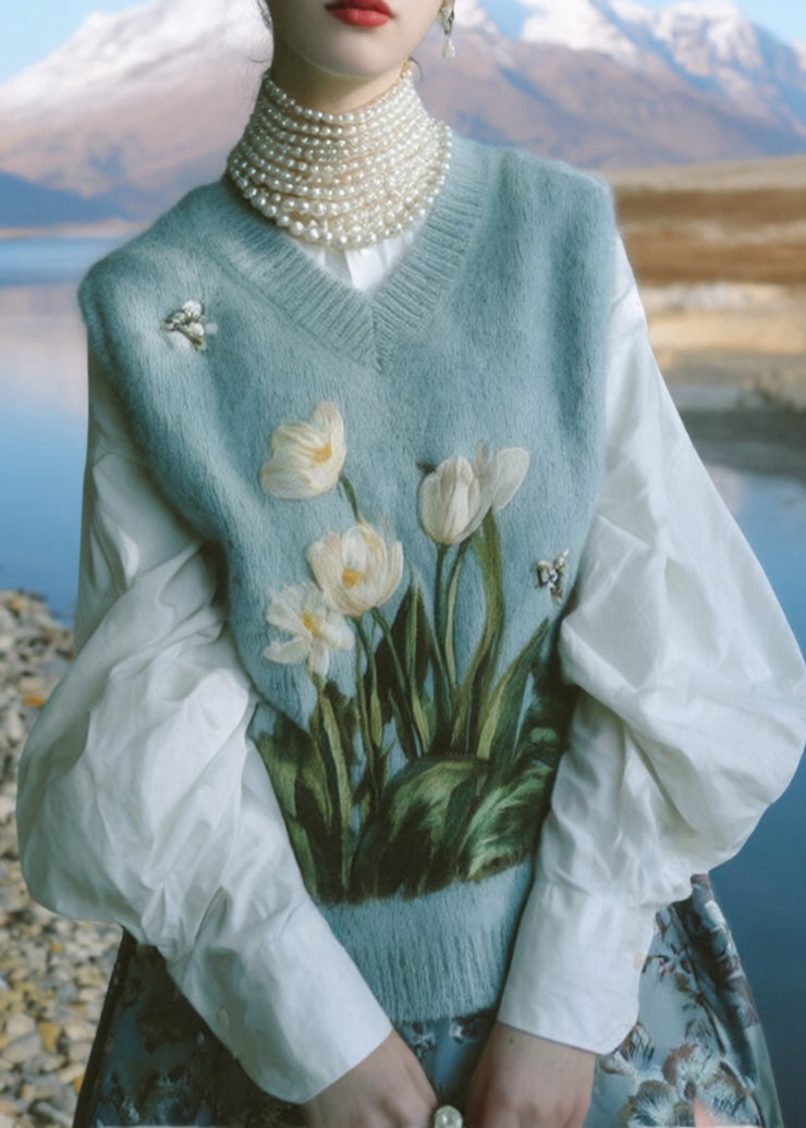 Beautiful Blue V Neck Embroidered Knit Vest Sleeveless