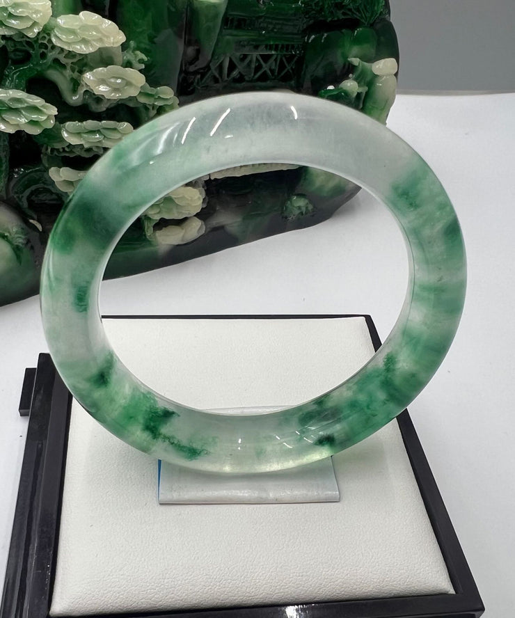 Boutique Green Jade Ice Flower Bangle
