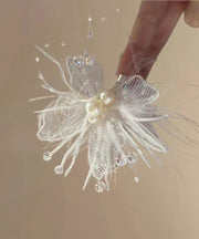Brief Beige Lace Hollow Out Pearl Feather Hairpin