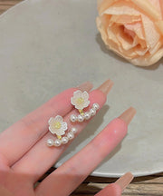 Brief White Copper Overgild Pearl Floral Stud Earrings