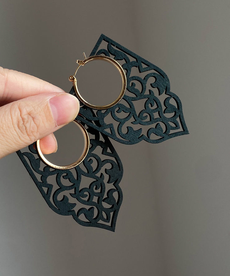 Chic Black Wooden Hollow Out Hoop Earrings