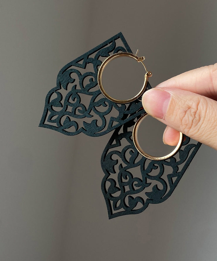 Chic Black Wooden Hollow Out Hoop Earrings