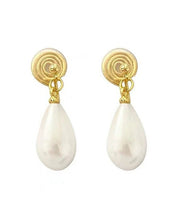 Chic Gold Copper Alloy Pearl Water Drop Stud Earrings