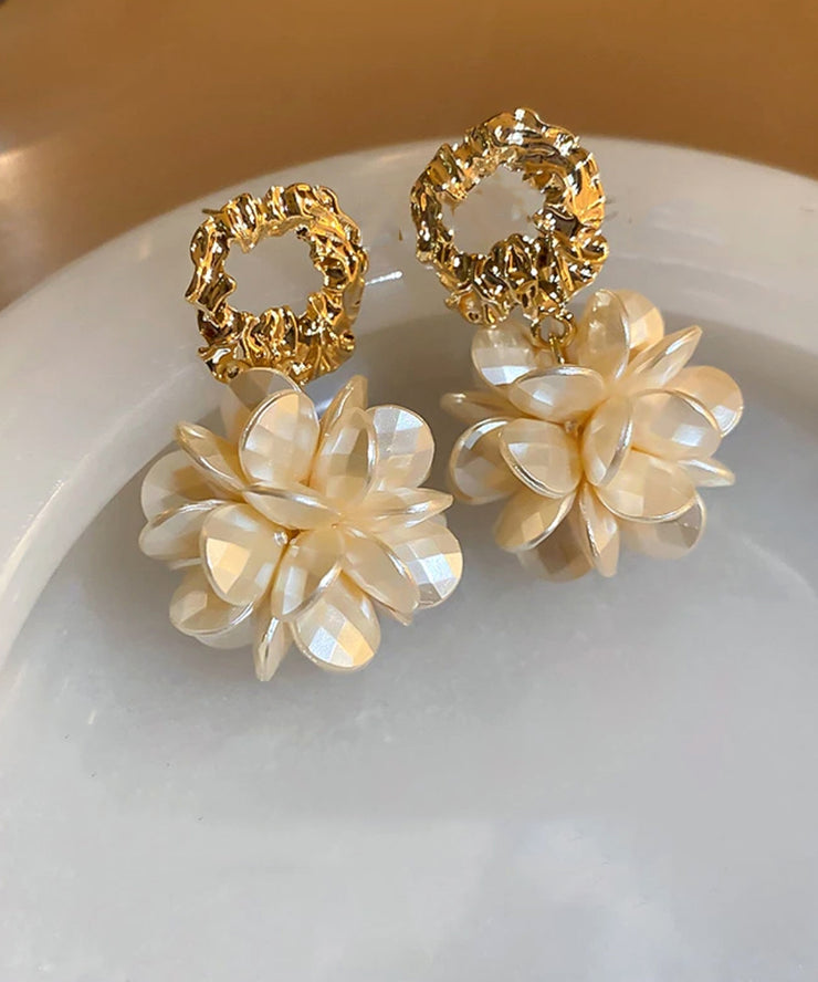 Chic Gold Copper Alloy Resin Floral Drop Earrings