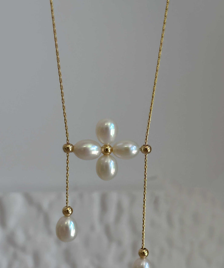 Classy Gold Metal Floral Pearl Adjustable Pendant Necklace