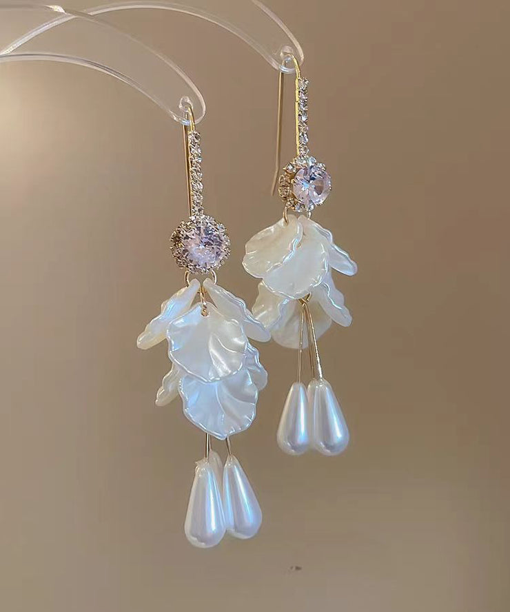 Classy White Copper Overgild Zircon Acrylic Shell Pearl Floral Tassel Drop Earrings