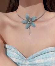 Cute Blue Sterlign Silver Floral Pendant Necklace