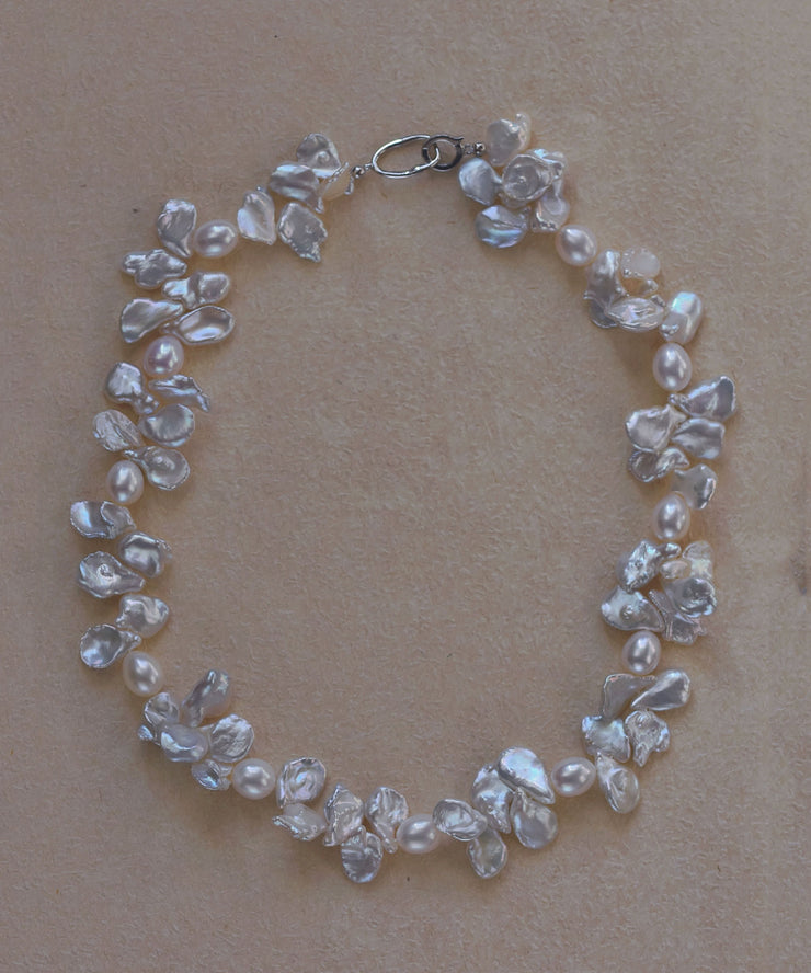 Elegant White Alloy Petal Pearl Princess Necklace