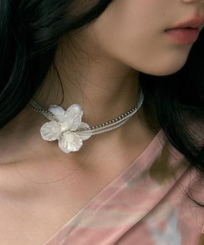 Elegant White Copper Overgild Shell Pearl Floral Choker