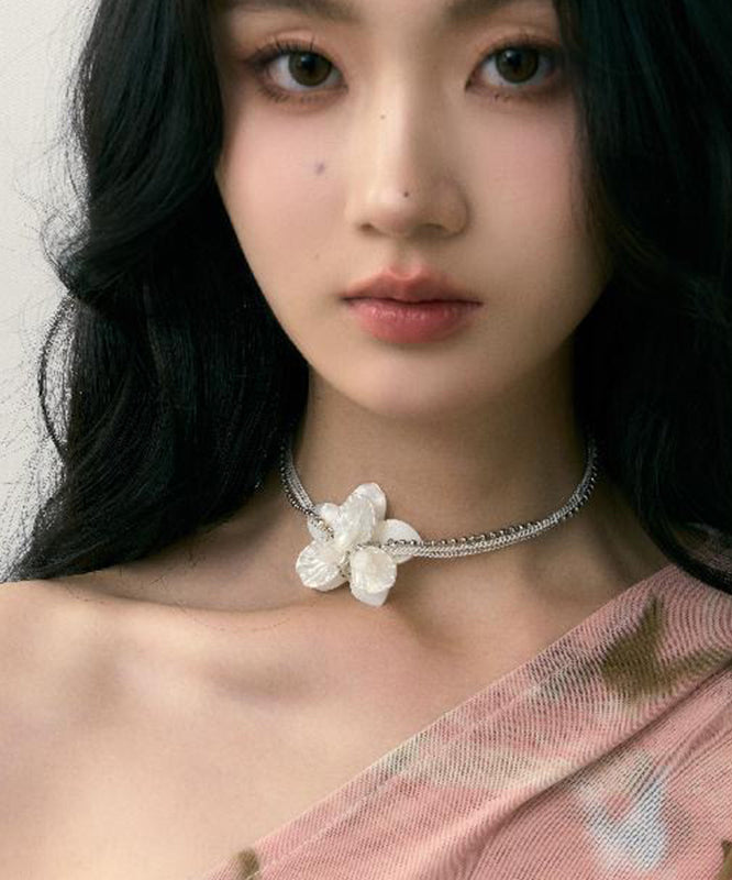Elegant White Copper Overgild Shell Pearl Floral Choker