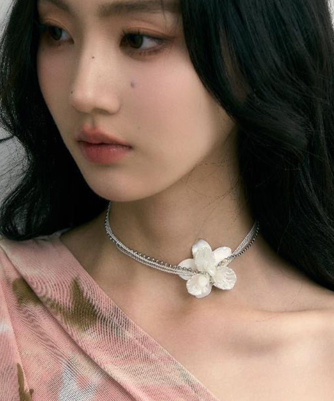 Elegant White Copper Overgild Shell Pearl Floral Choker