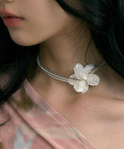 Elegant White Copper Overgild Shell Pearl Floral Choker