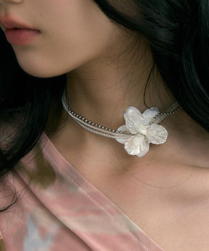 Elegant White Copper Overgild Shell Pearl Floral Choker