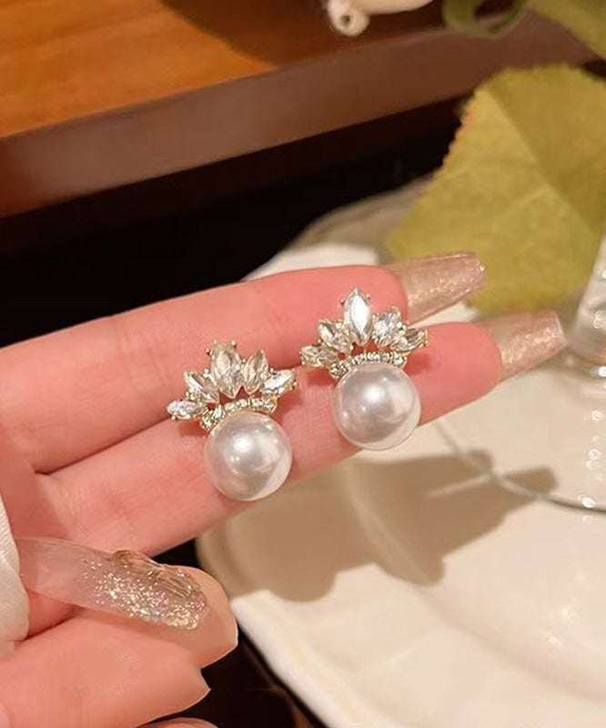 Fashion Gold Copper Alloy Zircon Leaf Pearl Stud Earrings
