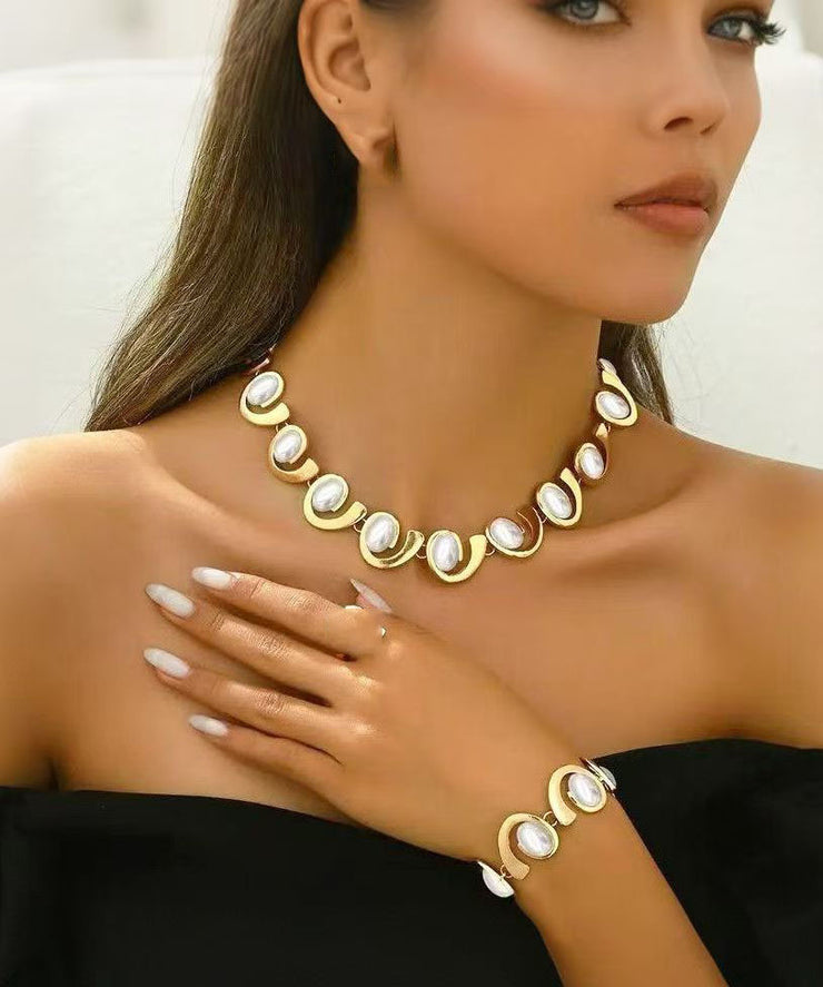 Fashion Gold Copper Necklace And Chain Bracelet Two-Piece Set