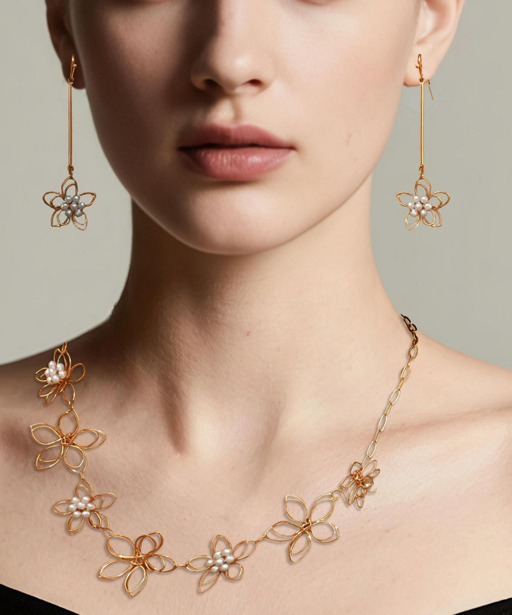 Fine Gold Metal Alloy Floral Hollow Out Lariat Necklace And Drop Earrings Two-Piece Set