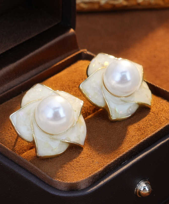 Modern White Copper Overgild Pearl Stud Earrings