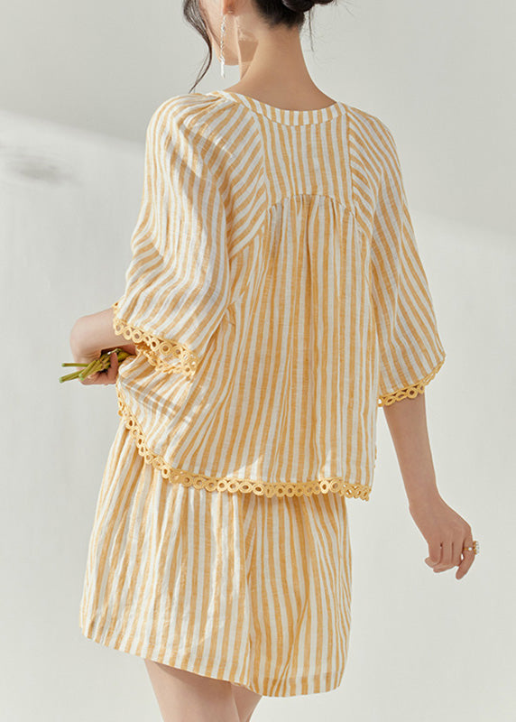 Modern Yellow Striped Top And Shorts Two-Piece Set Short Sleeve