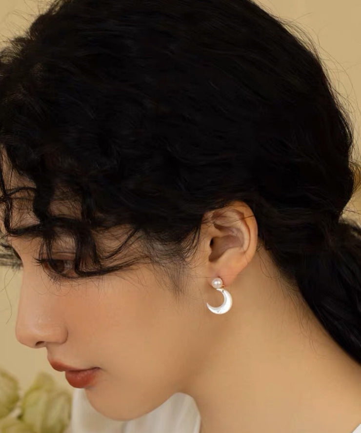 Novelty White Copper Overgild Pearl Moon Stud Earrings