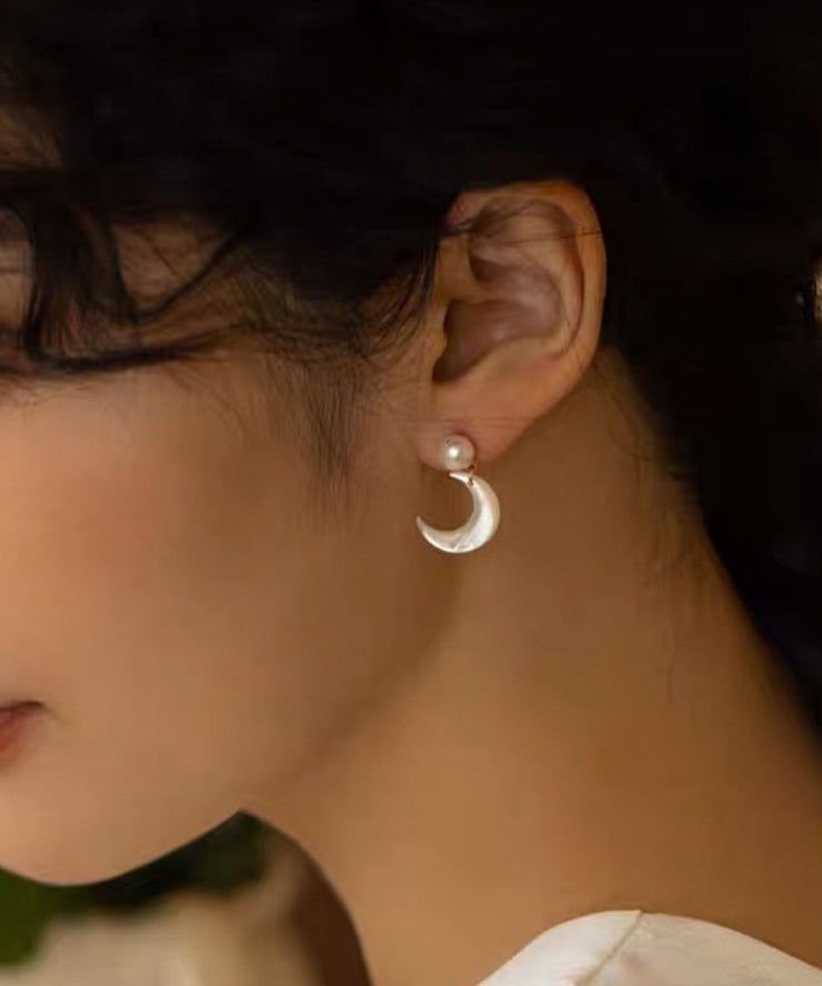 Novelty White Copper Overgild Pearl Moon Stud Earrings