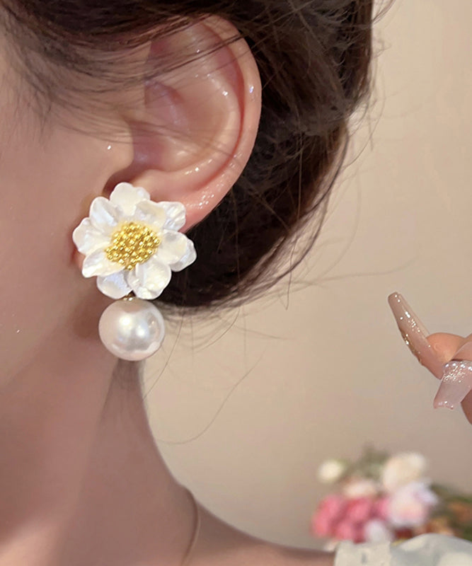 Original Design White Acrylic Alloy Floral Pearl Stud Earrings