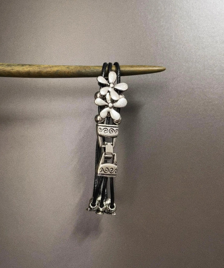 Retro Silk Stainless Steel Alloy Floral Bracelet