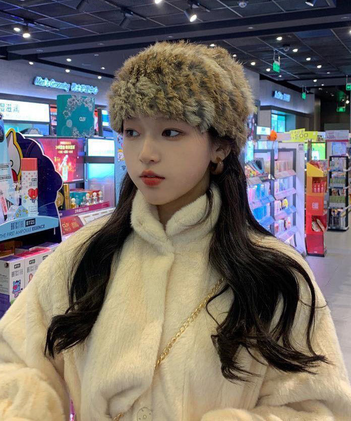 Stylish Beige Thick Warm Faux Fur Bonnie Hat