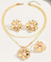 Stylish Gold Copper Overgild Pearl Floral Pendant Necklace, Rings And Stud Earrings Three-Piece Set