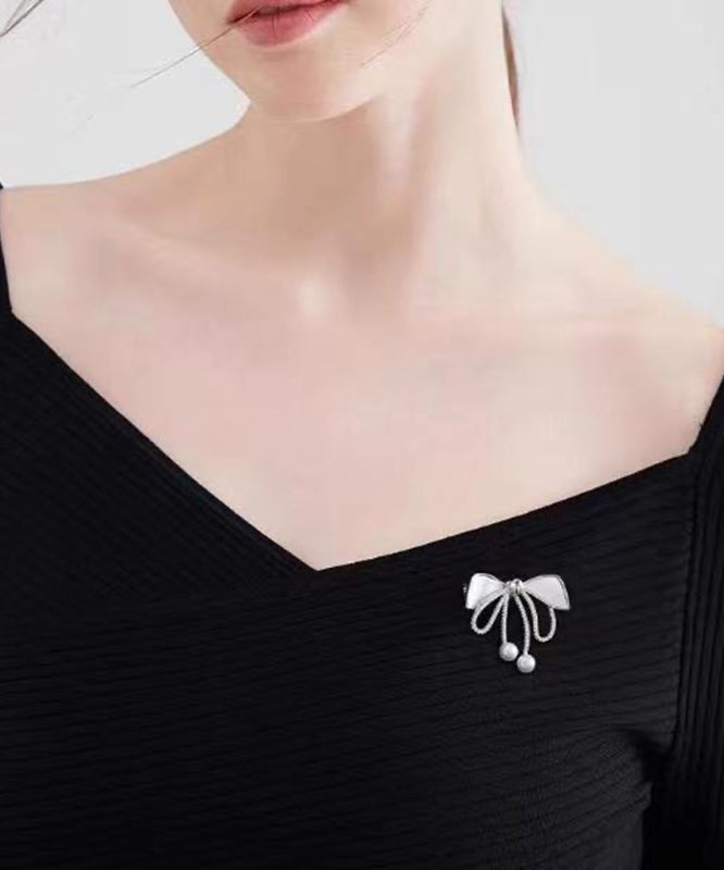 Stylish Gold Copper Zircon Pearl Bow Brooches