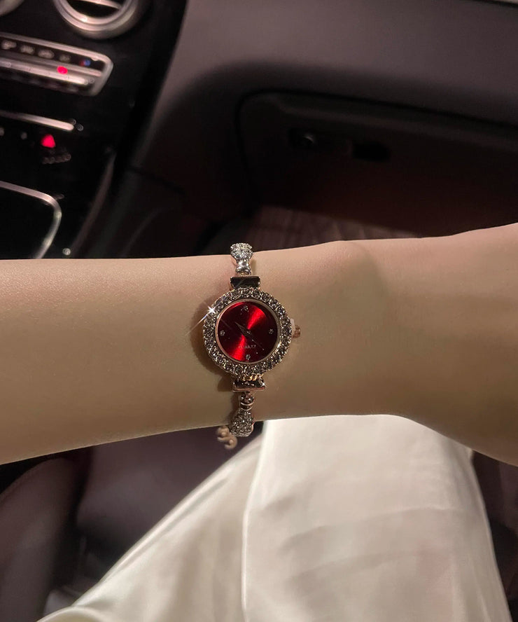 Stylish Red Metal Zircon Telescoping Chain Watches