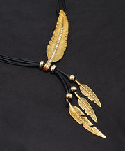 Unique Gold Copper Alloy Zircon Feather Leaf Pendant Necklace