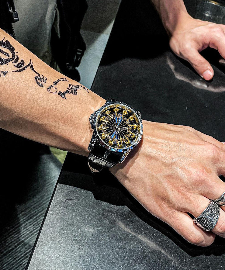 Unique Gold Stainless Steel Quartz Movement Watches