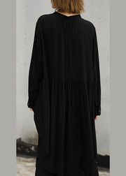 Baggy schwarzes T-Shirt aus natürlicher Baumwolle, zweiteilig. Locker sitzender Stehkragen. Cinched Holiday Tops Baggy Pants