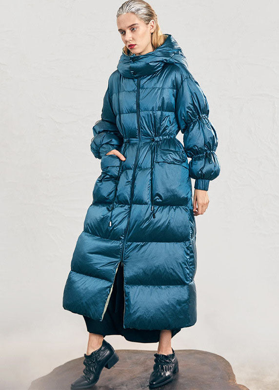 Lässige blaue Winter-Entendaunenjacke mit Reißverschlusstaschen