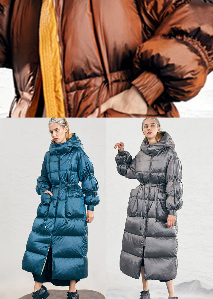 Lässige blaue Winter-Entendaunenjacke mit Reißverschlusstaschen