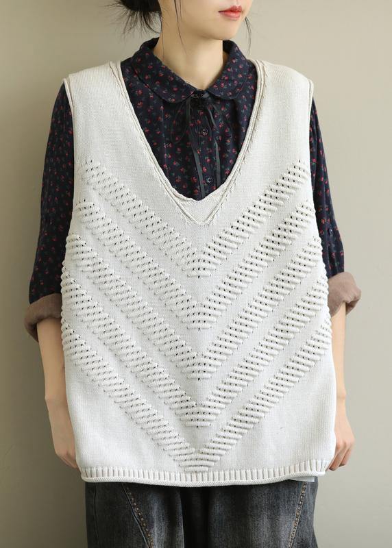 Chunky beige trendy plus size fall v neck sleeveless knitwear - SooLinen