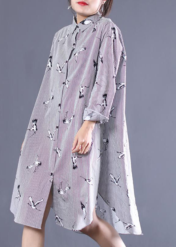 Lockeres Frühlingsstreifenkleid mit Kranichdruck