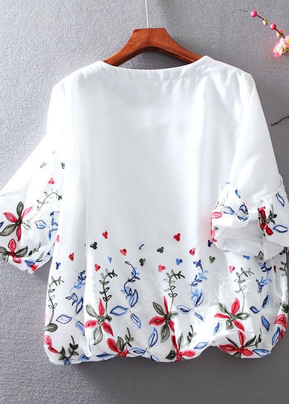 Süße weiße O-Neck bestickte Chiffon-Tops mit Laternenärmeln