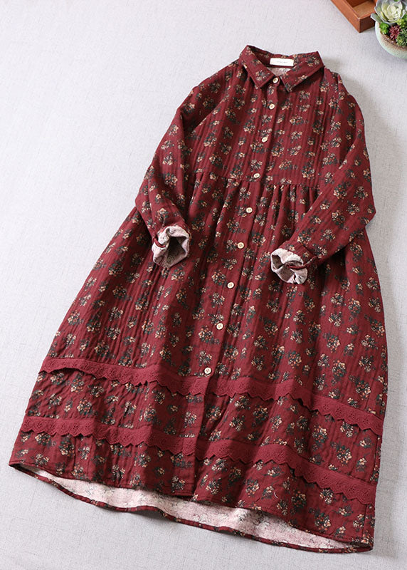 Elegantes Feiertagskleid aus Baumwolle mit Maulbeerdruckknopf und Frühling