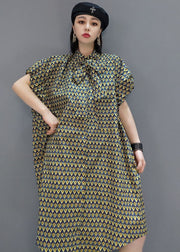 Elegantes, kurzärmliges Hemdkleid aus Baumwolle mit Stehkragen-Print