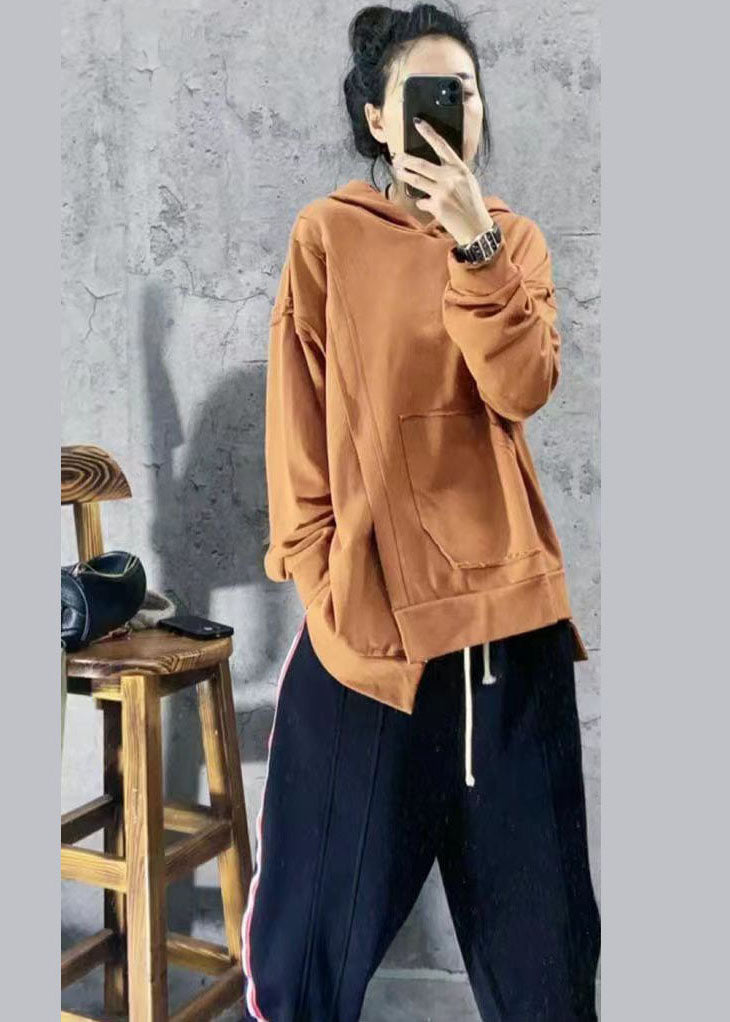 Eleganter gelber asymmetrischer Entwurf Frühling