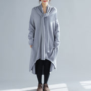 Gestrickter asymmetrischer Pullover mit O-Ausschnitt-Outfit Upcycle graues Fuzzy-Strickoberteil