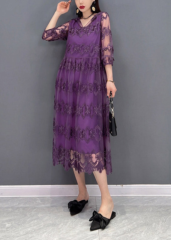 Modernes lila V-Ausschnitt besticktes Patchwork-Kapuzenkleid mit floraler Spitze und langen Ärmeln