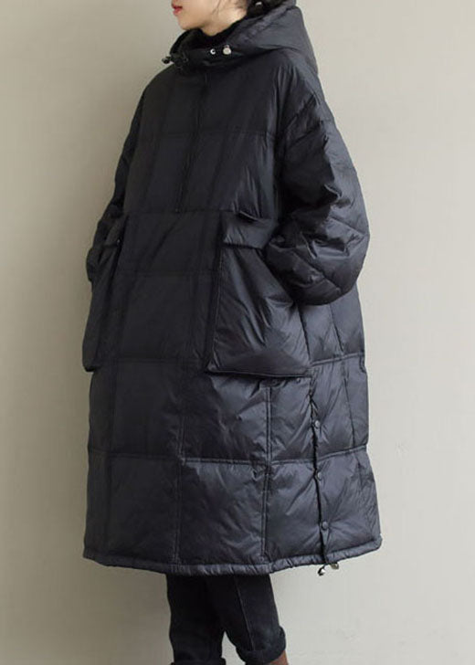 Plus Size Schwarzer Wintermantel mit Kapuze aus feiner Baumwolle