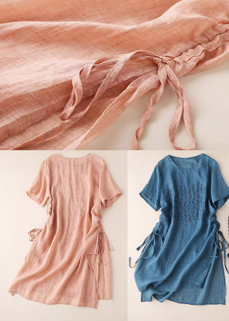 Plus Size Blau O-Ausschnitt besticktes Baumwollkleid mit kurzen Ärmeln