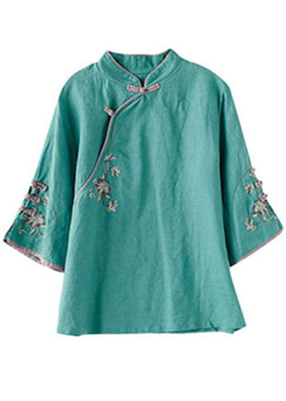 Plus Size grün bestickte Knöpfe mit halben Ärmeln