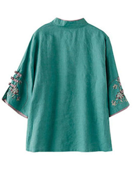 Plus Size grün bestickte Knöpfe mit halben Ärmeln