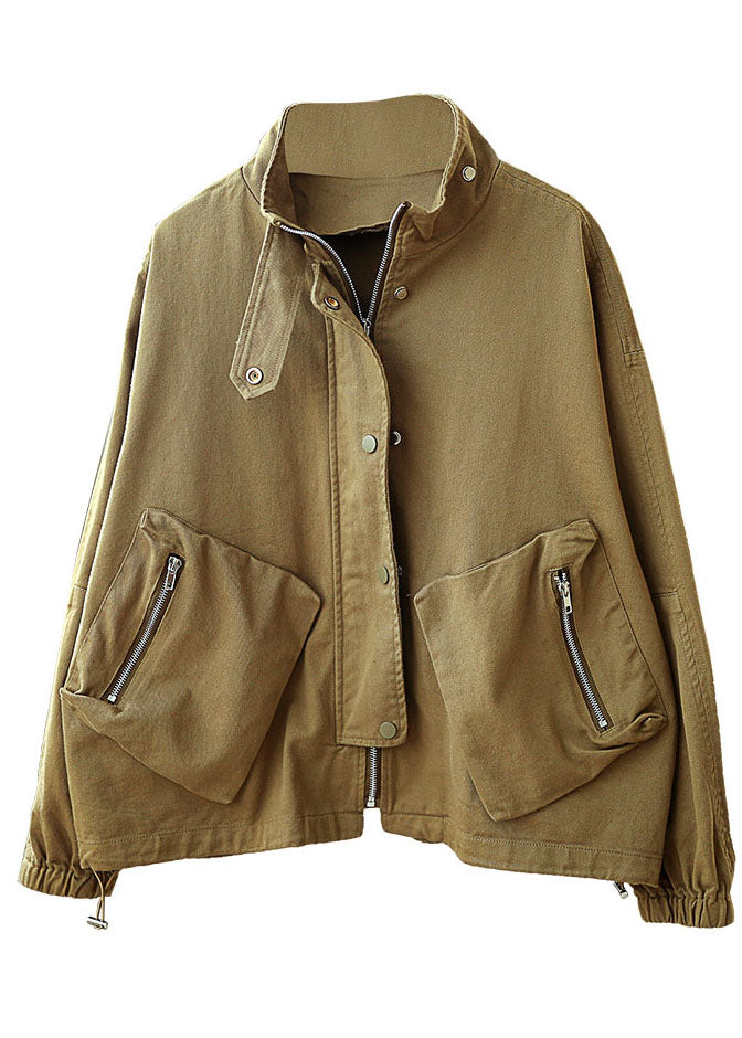 Einfache Khaki Stehkragen Taschen mit Reißverschluss Knopf Herbstjacke Langarm